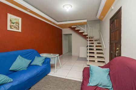 Casa à venda com 250m², 3 quartos e 2 vagasSala