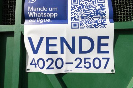 Casa à venda com 250m², 3 quartos e 2 vagasPlaca