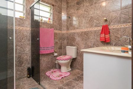 Casa à venda com 250m², 3 quartos e 2 vagasBanheiro social