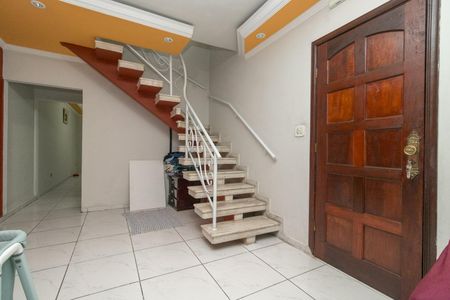 Casa à venda com 250m², 3 quartos e 2 vagasSala