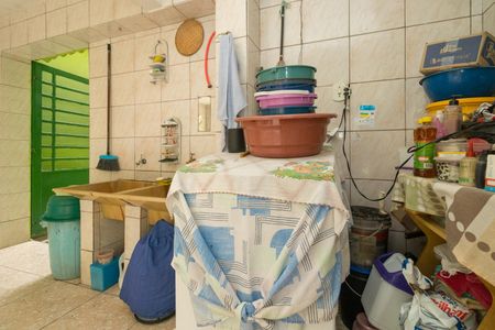 Casa à venda com 250m², 3 quartos e 2 vagasÁrea de serviço