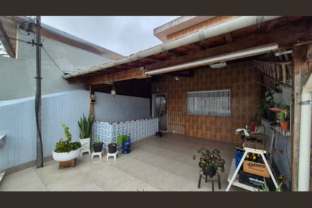 Casa à venda com 200m², 2 quartos e 2 vagas