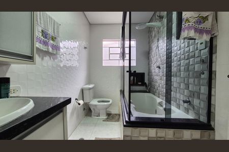 Casa à venda com 200m², 2 quartos e 2 vagas