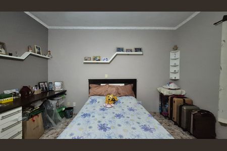 Casa à venda com 200m², 2 quartos e 2 vagas