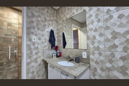 Casa à venda com 200m², 2 quartos e 2 vagas