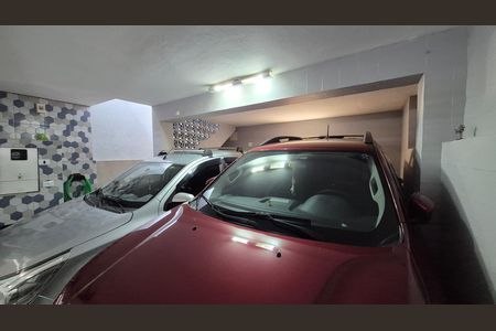 Casa à venda com 200m², 2 quartos e 2 vagas