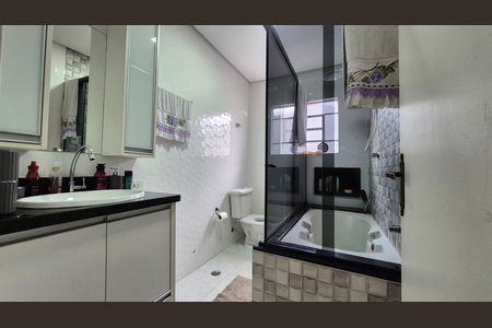 Casa à venda com 200m², 2 quartos e 2 vagas