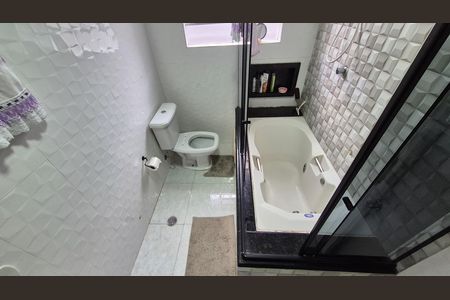 Casa à venda com 200m², 2 quartos e 2 vagas
