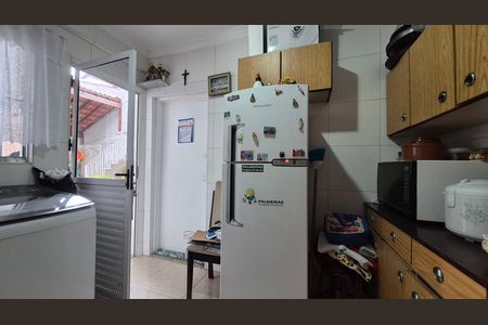 Casa à venda com 200m², 2 quartos e 2 vagas