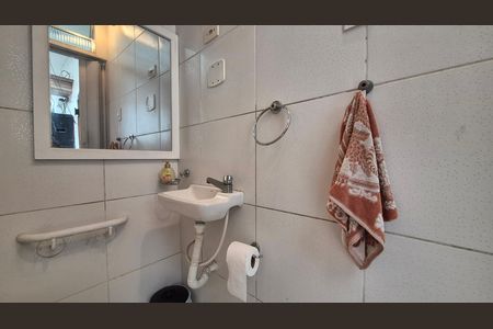 Casa à venda com 200m², 2 quartos e 2 vagas
