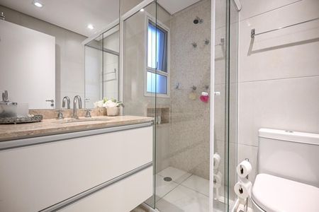 Apartamento à venda com 250m², 4 quartos e 4 vagasBanheiro Suíte 1