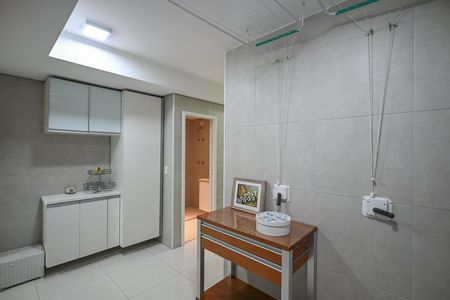 Apartamento à venda com 250m², 4 quartos e 4 vagasÁrea de Serviço 