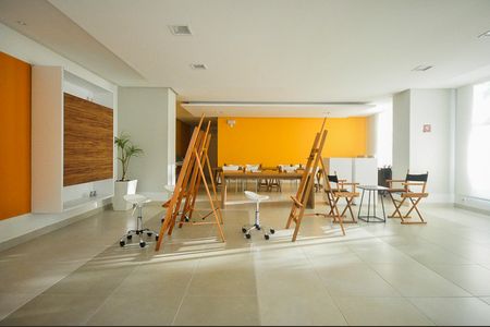 Apartamento à venda com 250m², 4 quartos e 4 vagas Apartamento à venda com 250m², 4 quartos e 4 vagasAteliê
