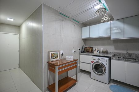 Apartamento à venda com 250m², 4 quartos e 4 vagasÁrea de Serviço 