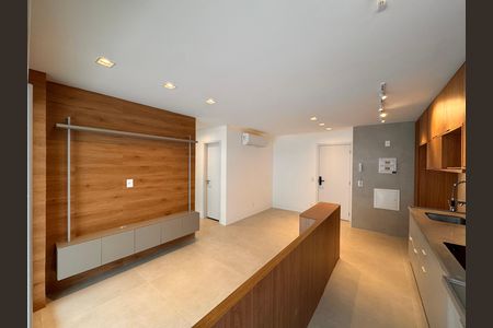 Sala de apartamento para alugar com 2 quartos, 85m² em Recreio dos Bandeirantes, Rio de Janeiro