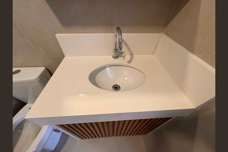 Apartamento para alugar com 85m², 2 quartos e 1 vaga Apartamento para alugar com 85m², 2 quartos e 1 vagaSuíte - Banheiro