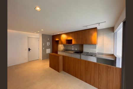 Sala de apartamento para alugar com 2 quartos, 85m² em Recreio dos Bandeirantes, Rio de Janeiro