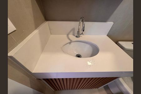 Apartamento para alugar com 85m², 2 quartos e 1 vaga Apartamento para alugar com 85m², 2 quartos e 1 vagaBanheiro Social