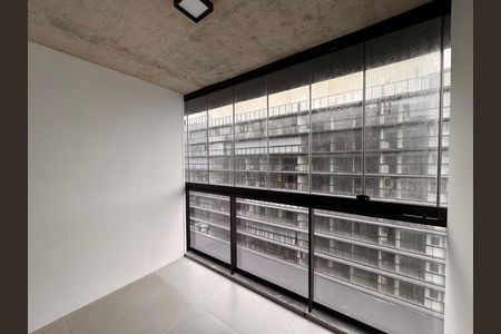 Apartamento para alugar com 85m², 2 quartos e 1 vaga Apartamento para alugar com 85m², 2 quartos e 1 vagaSuíte - Varanda