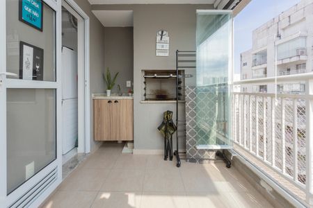 Apartamento à venda com 81m², 3 quartos e 2 vagasVaranda