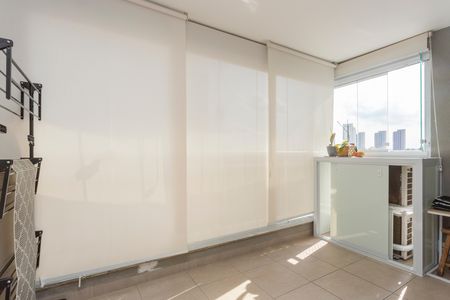 Apartamento à venda com 81m², 3 quartos e 2 vagasVaranda