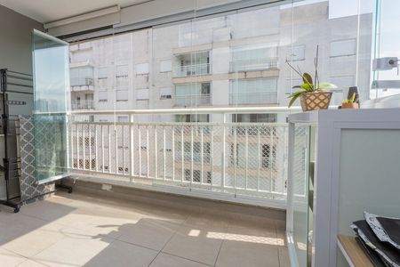 Apartamento à venda com 81m², 3 quartos e 2 vagasVaranda