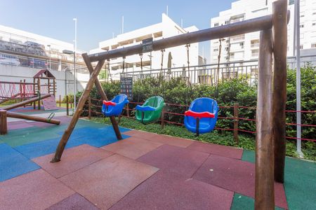 Apartamento à venda com 81m², 3 quartos e 2 vagasÁrea comum - Playground