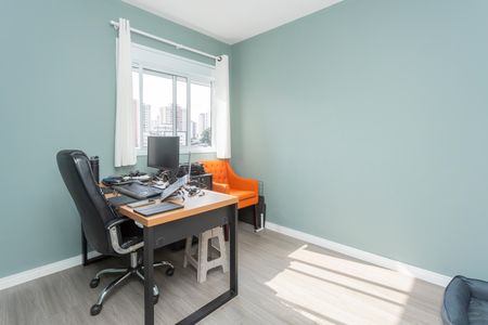 Apartamento à venda com 81m², 3 quartos e 2 vagasQuarto 
