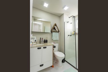 Apartamento à venda com 81m², 3 quartos e 2 vagasBanheiro da Suíte