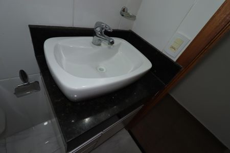 Apartamento para alugar com 87m², 3 quartos e 2 vagasBanheiro Social - Pia
