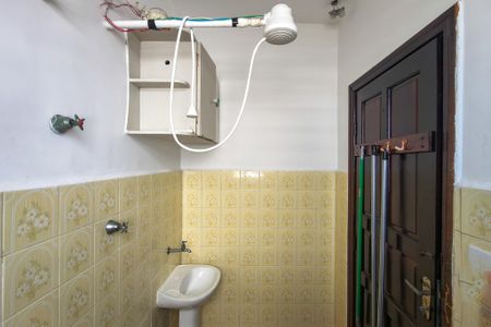 Studio para alugar com 25m², 0 quarto e sem vaga Studio para alugar com 25m², 0 quarto e sem vagaBanheiro