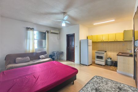Studio para alugar com 25m², 0 quarto e sem vaga Studio para alugar com 25m², 0 quarto e sem vagaKitnet