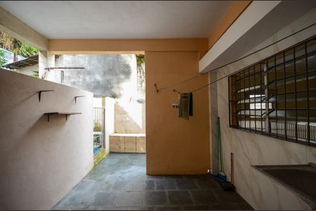 Casa para alugar com 130m², 2 quartos e 2 vagas Casa para alugar com 130m², 2 quartos e 2 vagasÁrea de Serviço