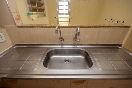 Casa para alugar com 130m², 2 quartos e 2 vagas Casa para alugar com 130m², 2 quartos e 2 vagasCozinha