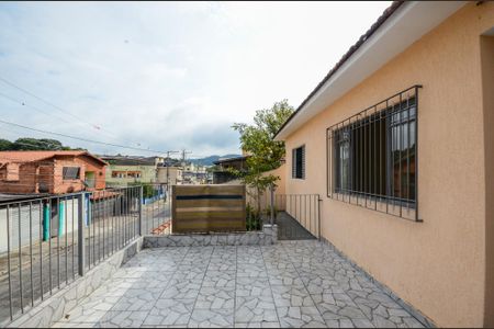 Casa para alugar com 130m², 2 quartos e 2 vagas Casa para alugar com 130m², 2 quartos e 2 vagasÁrea externa