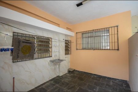 Casa para alugar com 130m², 2 quartos e 2 vagas Casa para alugar com 130m², 2 quartos e 2 vagasÁrea de Serviço