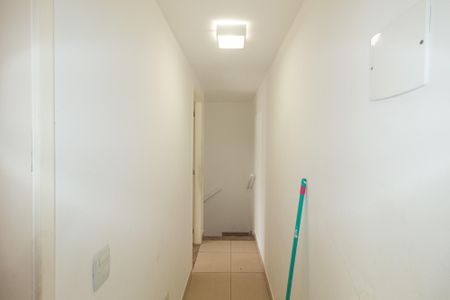 Casa de condomínio para alugar com 70m², 2 quartos e 1 vagaCorredor