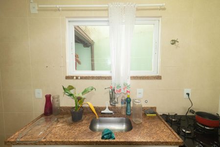 Casa de condomínio para alugar com 70m², 2 quartos e 1 vagaCozinha