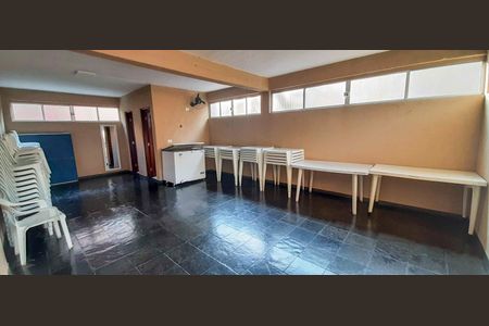 Apartamento à venda com 45m², 2 quartos e 1 vaga Apartamento à venda com 45m², 2 quartos e 1 vagaÁrea comum - Salão de Festas