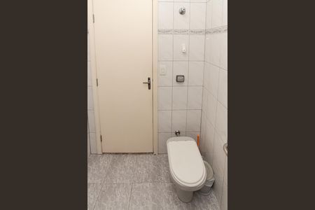 Casa à venda com 80m², 2 quartos e 4 vagasBanheiro da Suíte