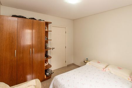 Casa à venda com 80m², 2 quartos e 4 vagasQuarto