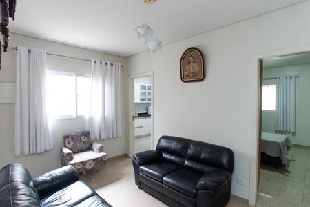 Casa à venda com 80m², 2 quartos e 4 vagasSala