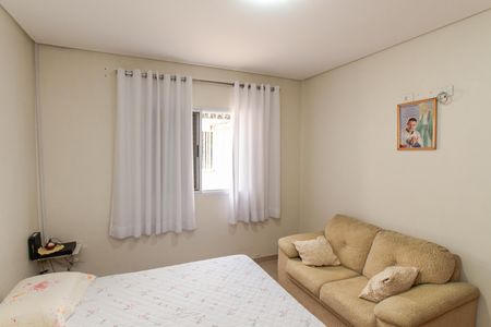 Casa à venda com 80m², 2 quartos e 4 vagasQuarto