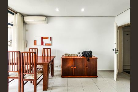 Apartamento para alugar com 72m², 2 quartos e 1 vaga Apartamento para alugar com 72m², 2 quartos e 1 vagaSala