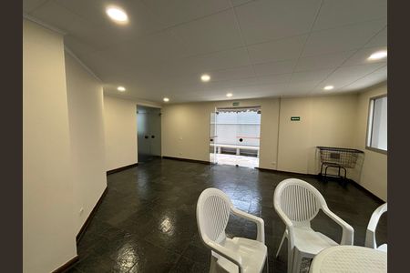 Apartamento à venda com 103m², 3 quartos e 2 vagas Apartamento à venda com 103m², 3 quartos e 2 vagasSalão de festas
