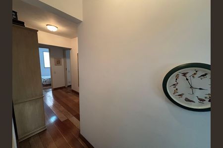 Apartamento à venda com 103m², 3 quartos e 2 vagas Apartamento à venda com 103m², 3 quartos e 2 vagasCorredor