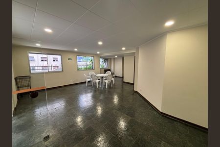 Apartamento à venda com 103m², 3 quartos e 2 vagas Apartamento à venda com 103m², 3 quartos e 2 vagasSalão de festas