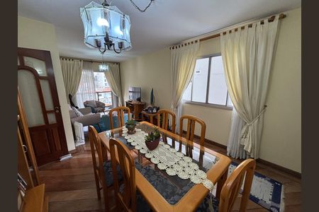 Apartamento à venda com 103m², 3 quartos e 2 vagas Apartamento à venda com 103m², 3 quartos e 2 vagasSala de Jantar