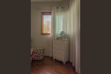 Casa à venda com 256m², 5 quartos e 4 vagasQuarto 3