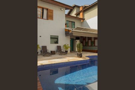 Casa à venda com 256m², 5 quartos e 4 vagasÁrea comum